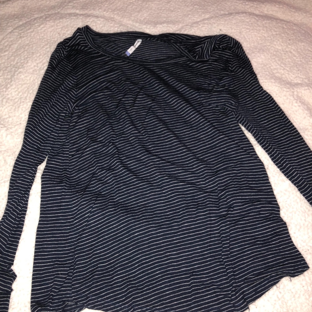 VERY CUTE SEMI-SHEAR LONG SLEEVE!!